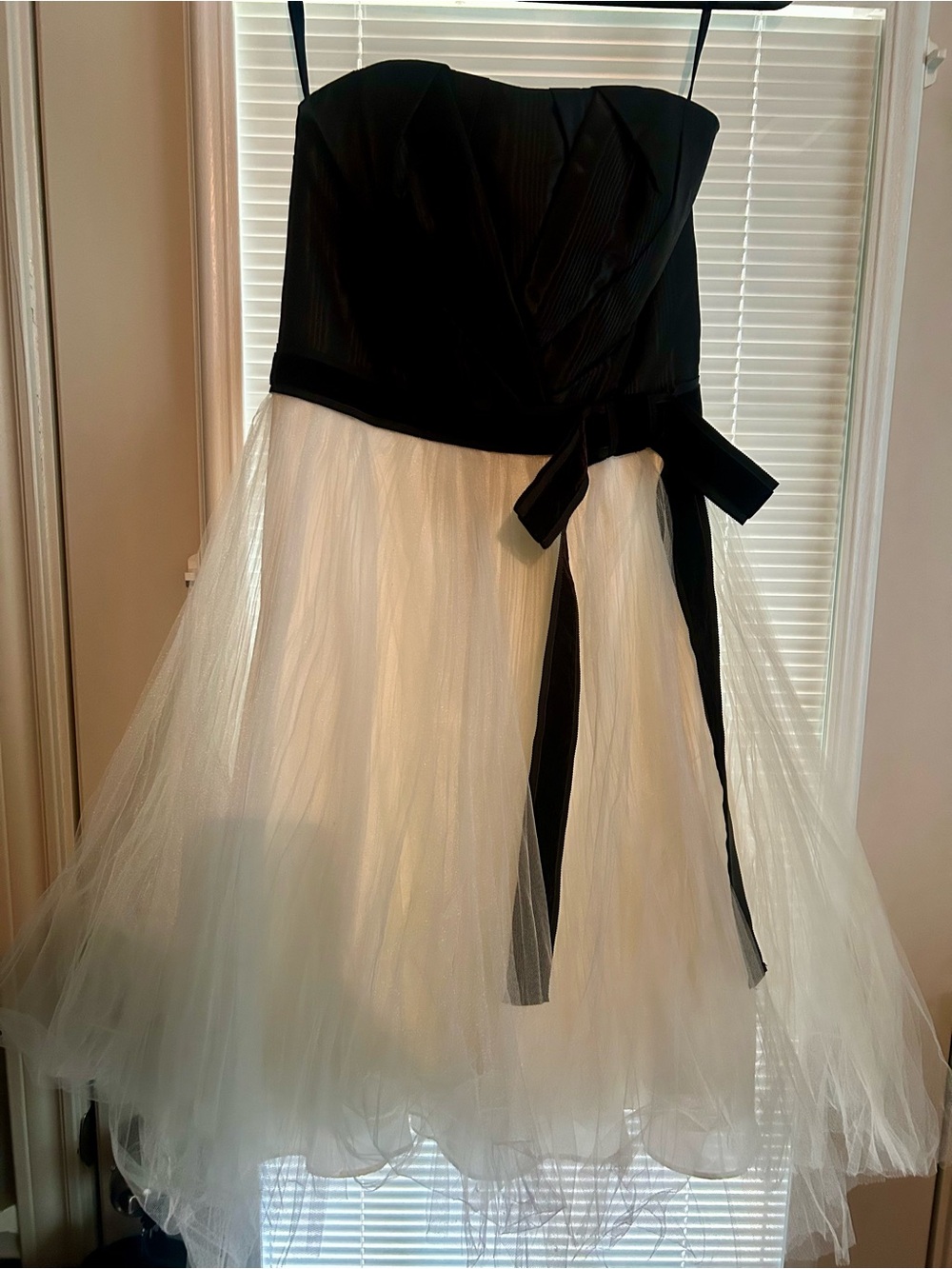 White House Black Market Black and White Strapless Tulle Cocktail Dress